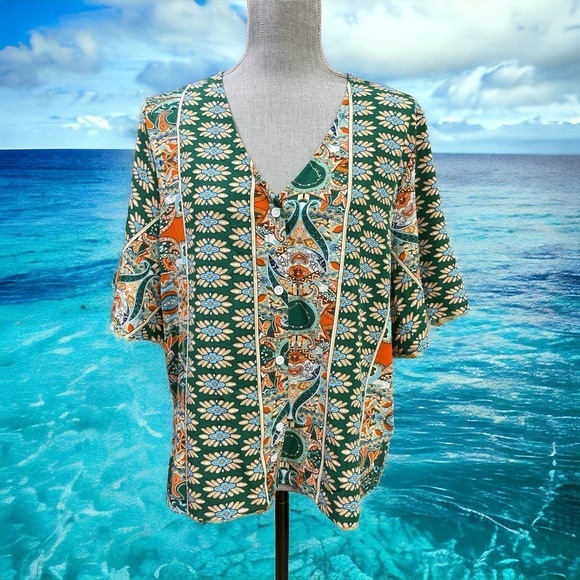 CUPSHE Women's Floral V Neck Button Front Bell Sleeve Blouse Top XL - Picture 2 of 13